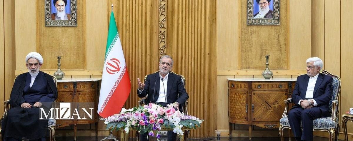 پزشکیان: تدوین سند راهبردی جامع بلندمدت توسعه روابط از مهمترین دستاورد‌های سفر به عراق است