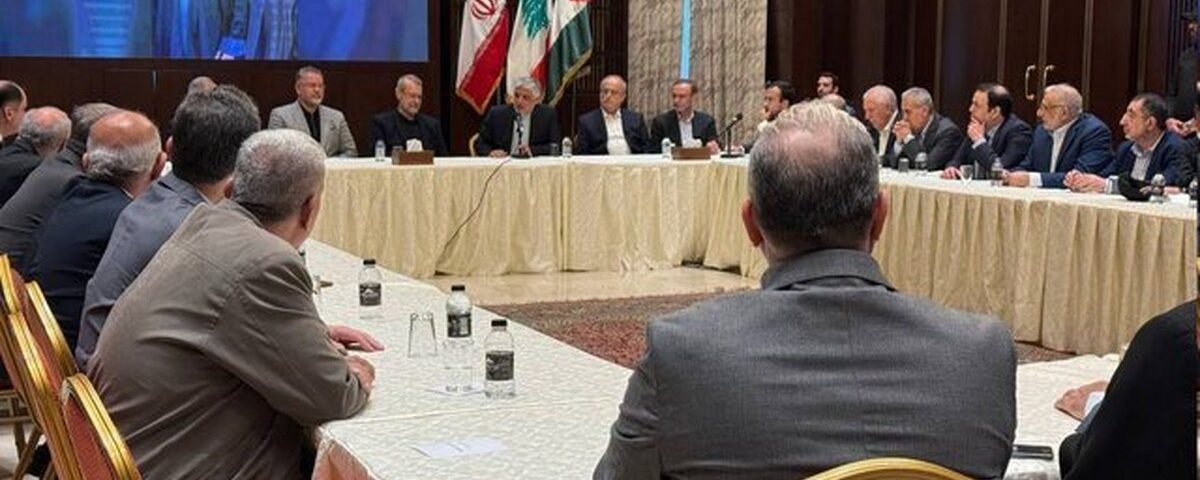 علی لاریجانی: ما از هر موضوع مهمی که مسئولان و مقاومت لبنان بپذیرند، حمایت می‌کنیم