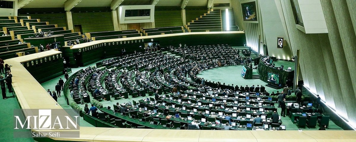 آنچه امروز در خانه ملت اتفاق افتاد؛ از برگزاری نشست مشترک قوه قضاییه و مجلس تا ارجاع واردات خودرو به کمیسیون تلفیق